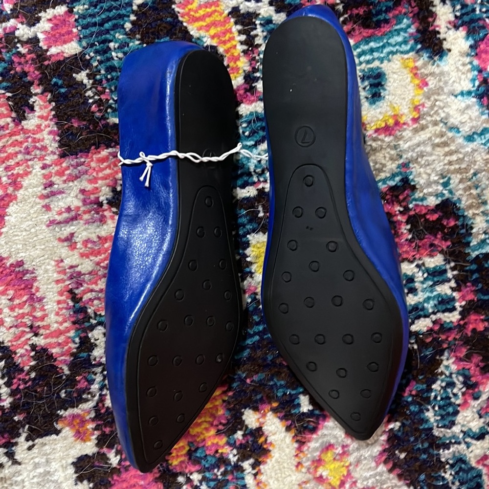 Slip ons - Picture 3 of 3